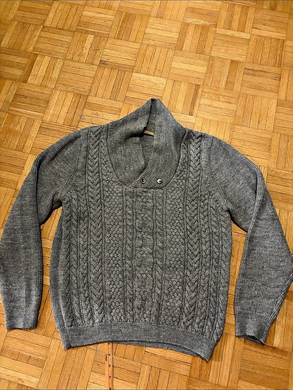 SOL. Alpaca. Men's Wool Cable Knit Sweater Size Medium